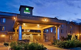 Holiday Inn Express Hotel & Suites Vernon By Ihg